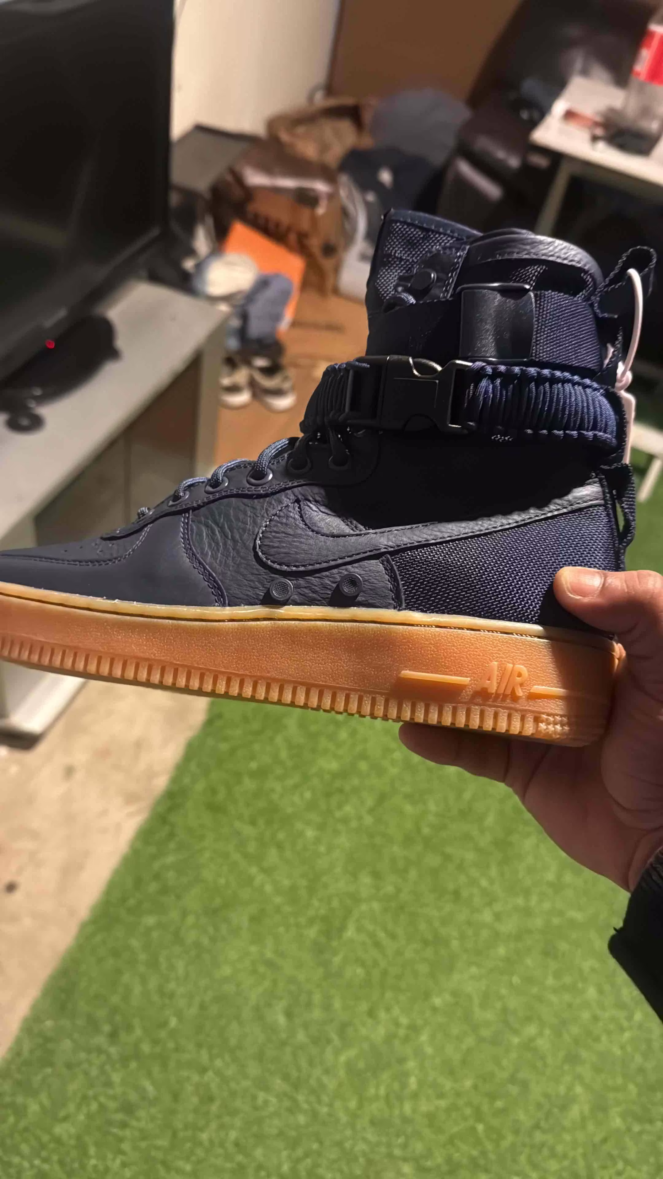 Nike SF Air Force 1 High Navy Gum 864024-400 Nike SF Air Force 1 High Navy Gum 864024-400